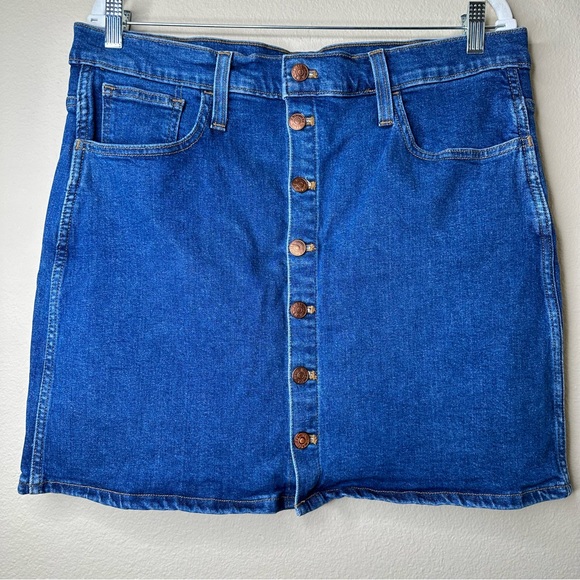 Madewell Dresses & Skirts - Madewell Denim Mini Skirt Button Up with Pockets